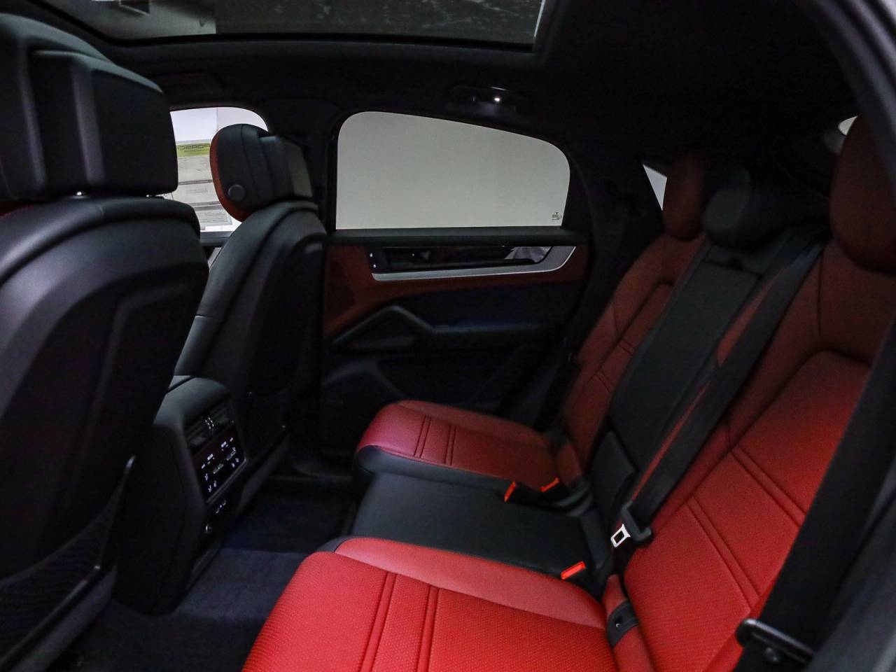 Thumbnail: 2026 Porsche  - 23