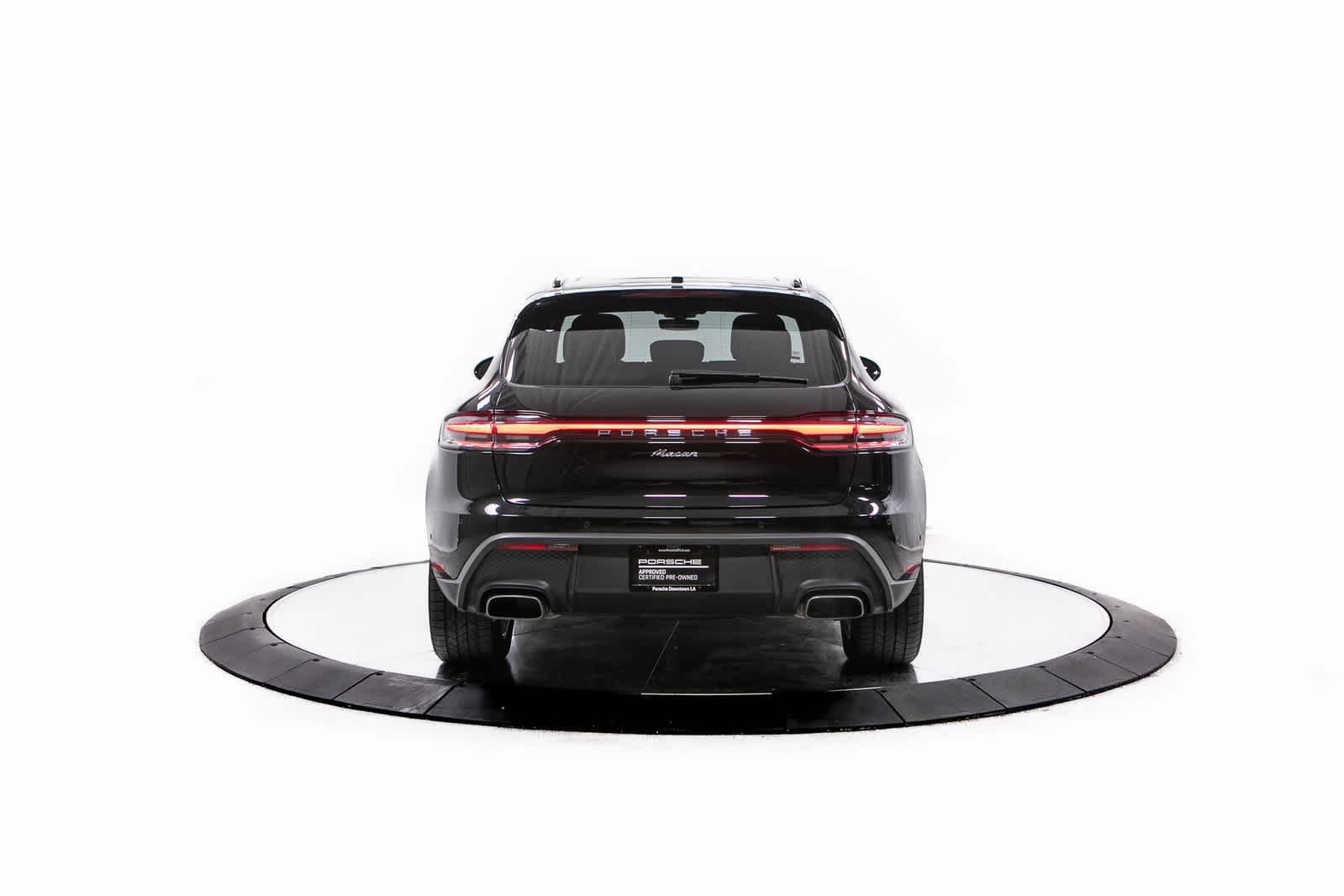 Thumbnail: 2023 Porsche Macan - 6