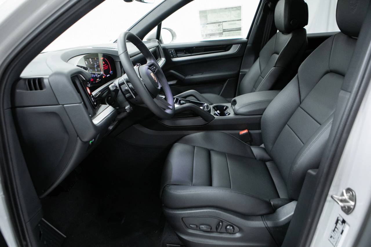 Thumbnail: 2026 Porsche Cayenne - 23