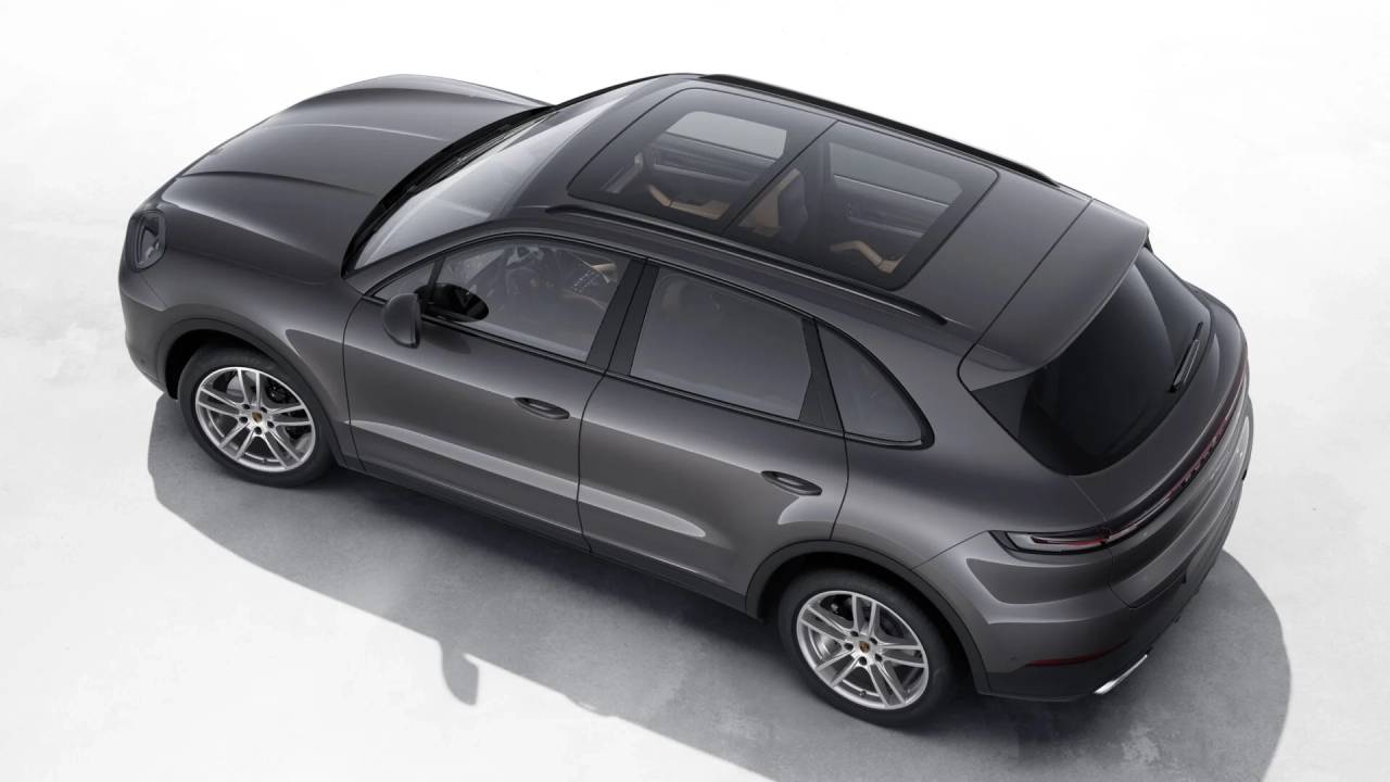 2026 Porsche Cayenne photo 4