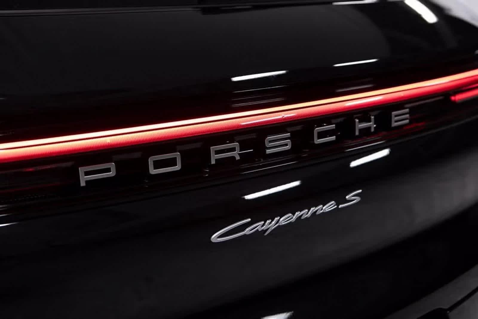 Thumbnail: 2025 Porsche Cayenne - 36