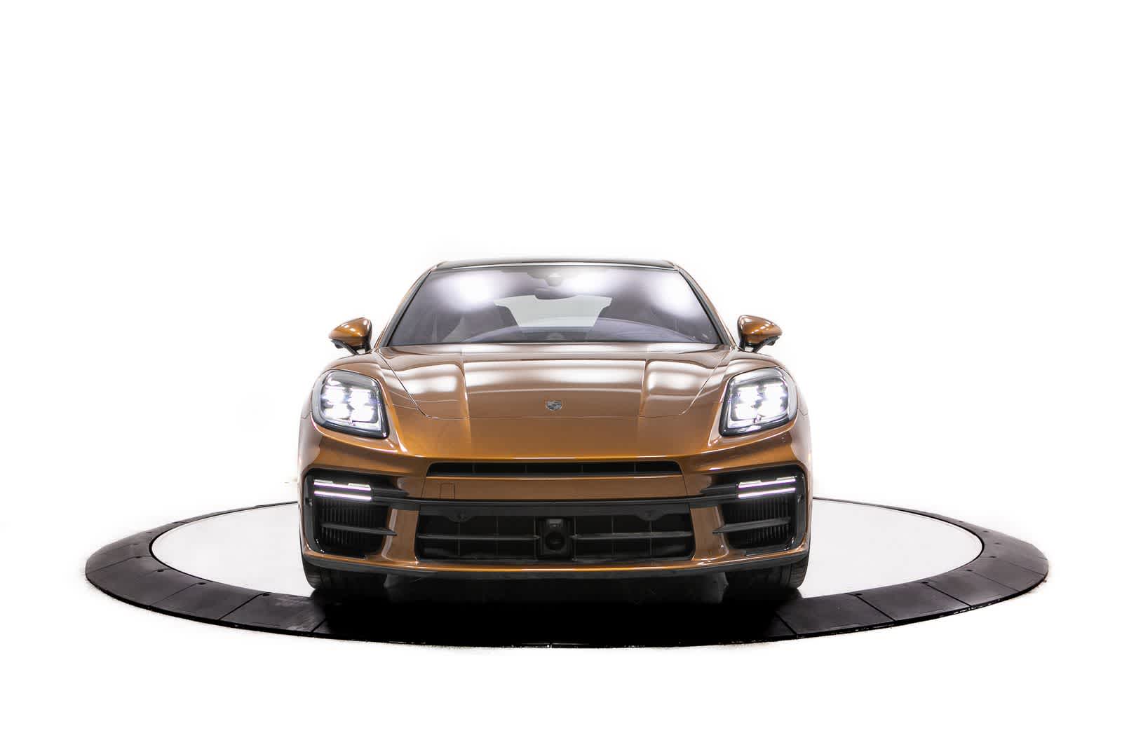 Thumbnail: 2025 Porsche Panamera - 10