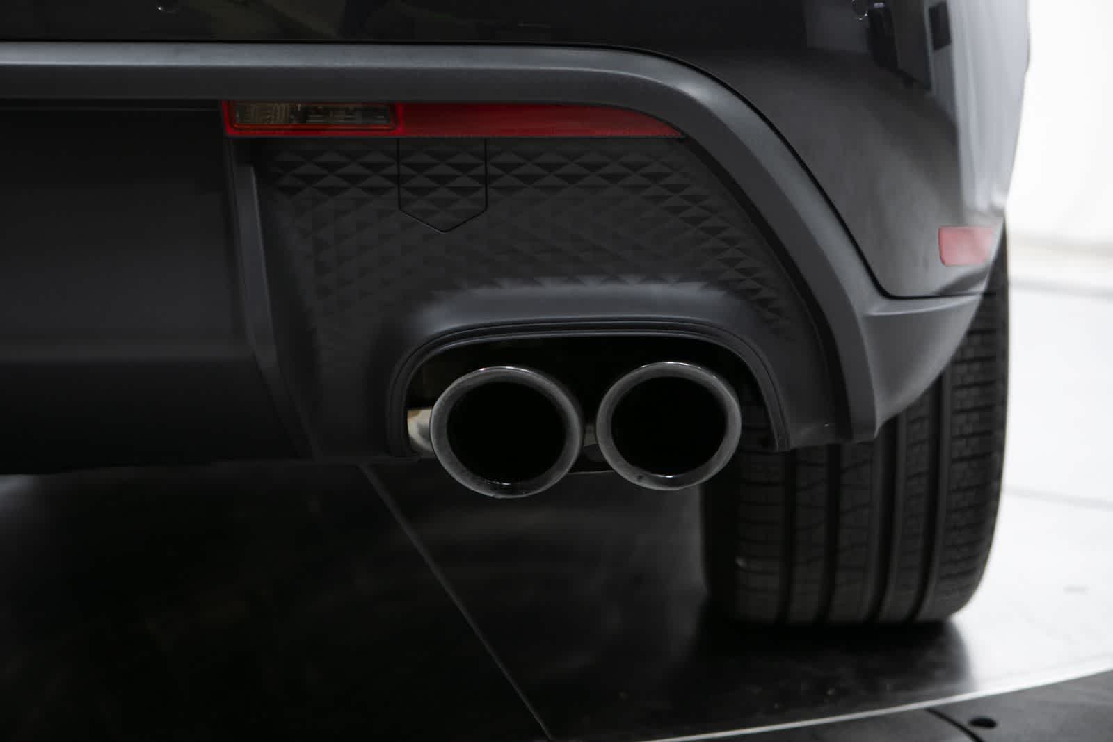 Thumbnail: 2026 Porsche Macan - 20