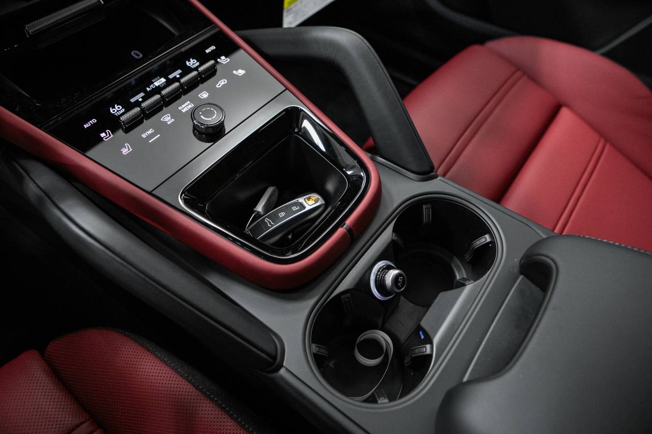 Thumbnail: 2026 Porsche Cayenne - 29