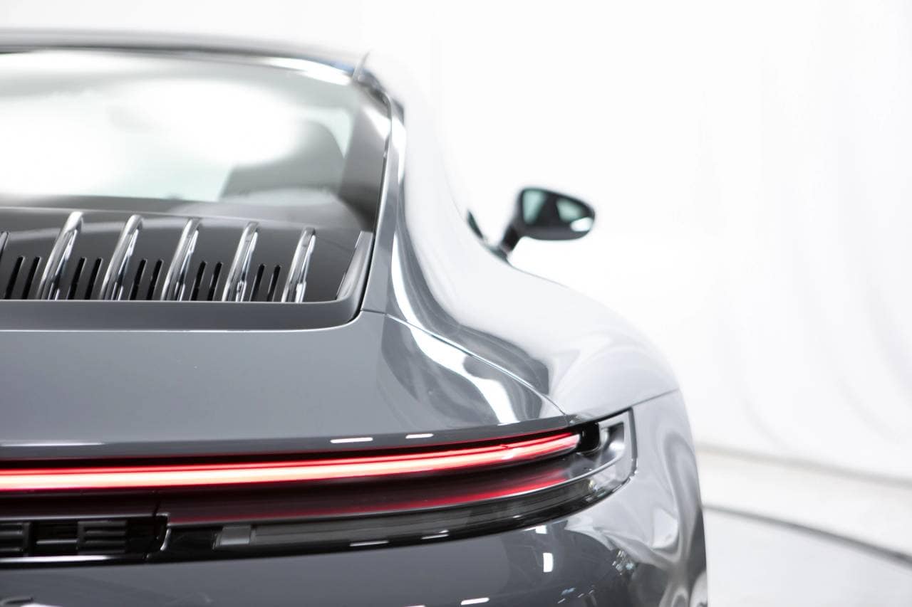 Thumbnail: 2026 Porsche 911 - 18