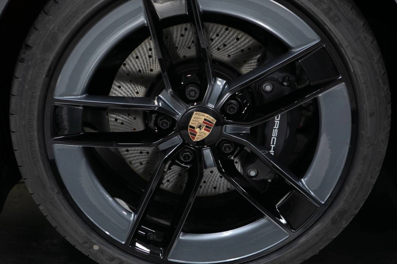 Thumbnail: 2026 Porsche 911 - 11