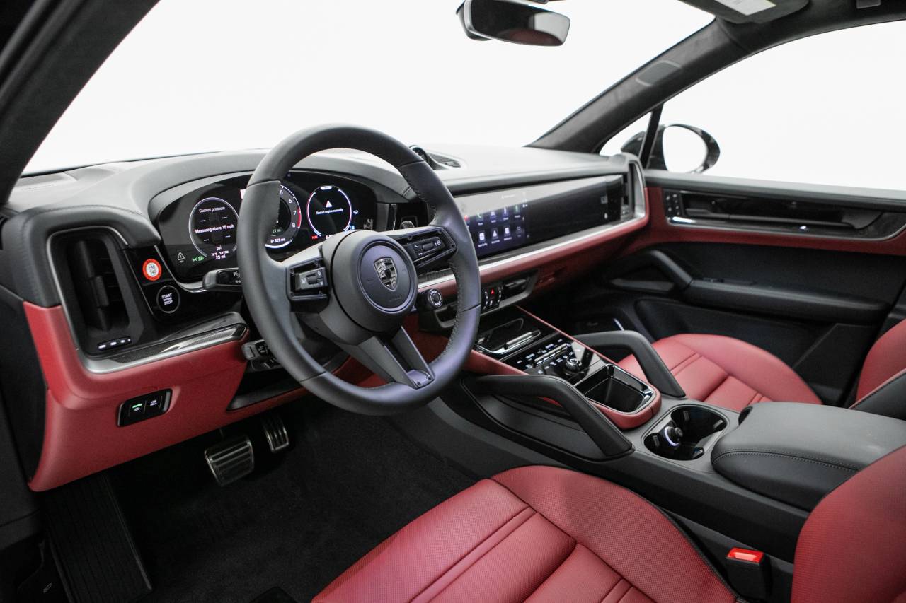 Thumbnail: 2026 Porsche Cayenne - 4