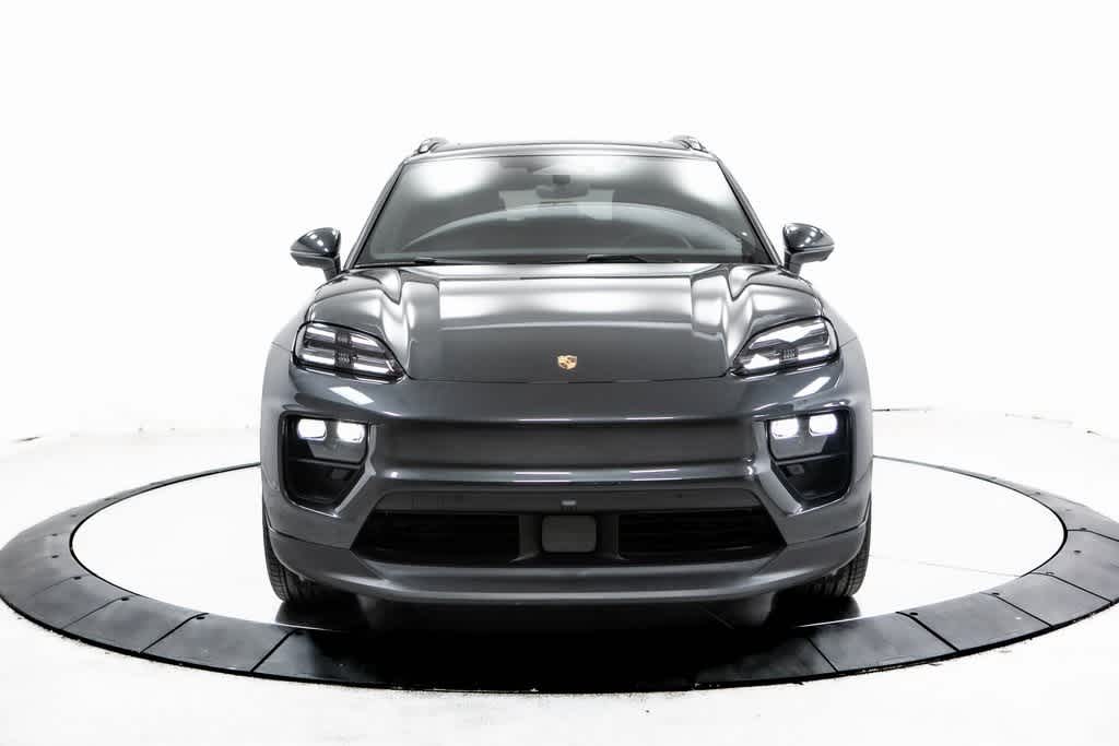 Thumbnail: 2025 Porsche Macan - 10
