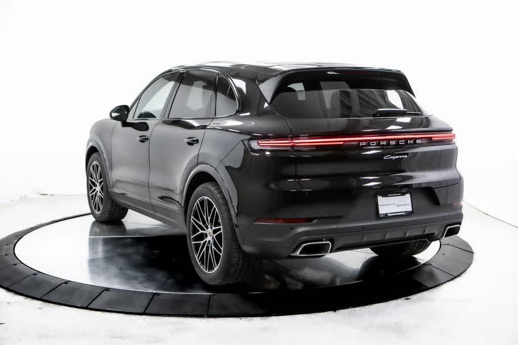 Thumbnail: 2025 Porsche Cayenne - 3