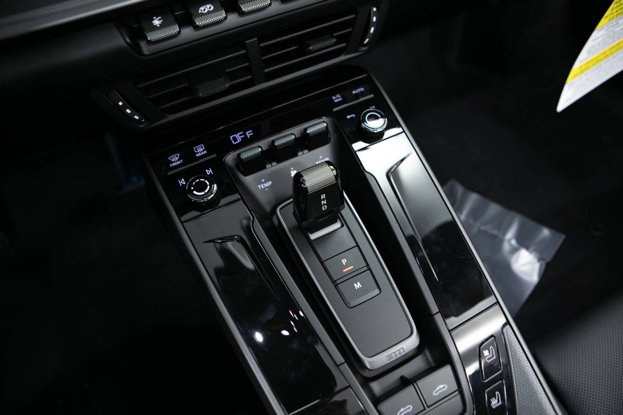 Thumbnail: 2026 Porsche 911 - 29