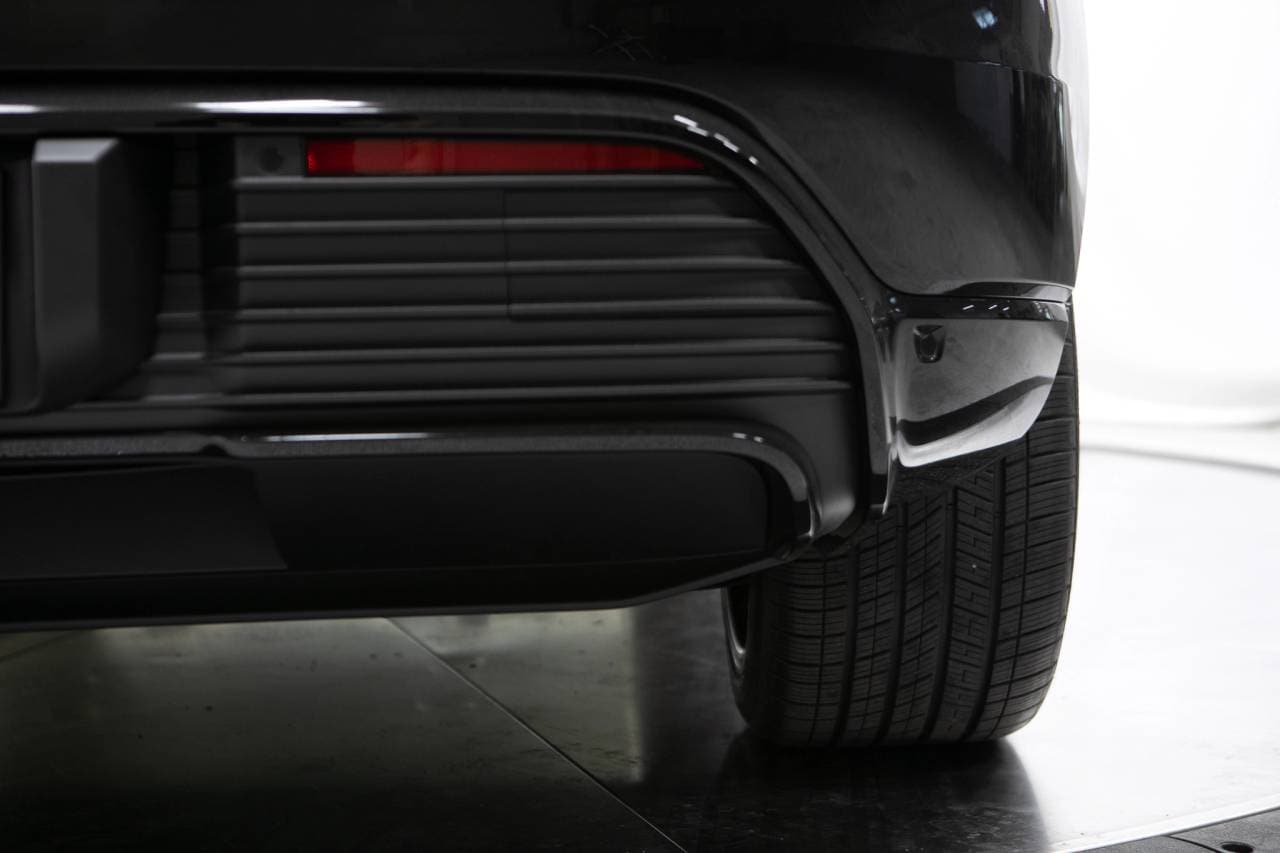 Thumbnail: 2025 Porsche Macan - 17