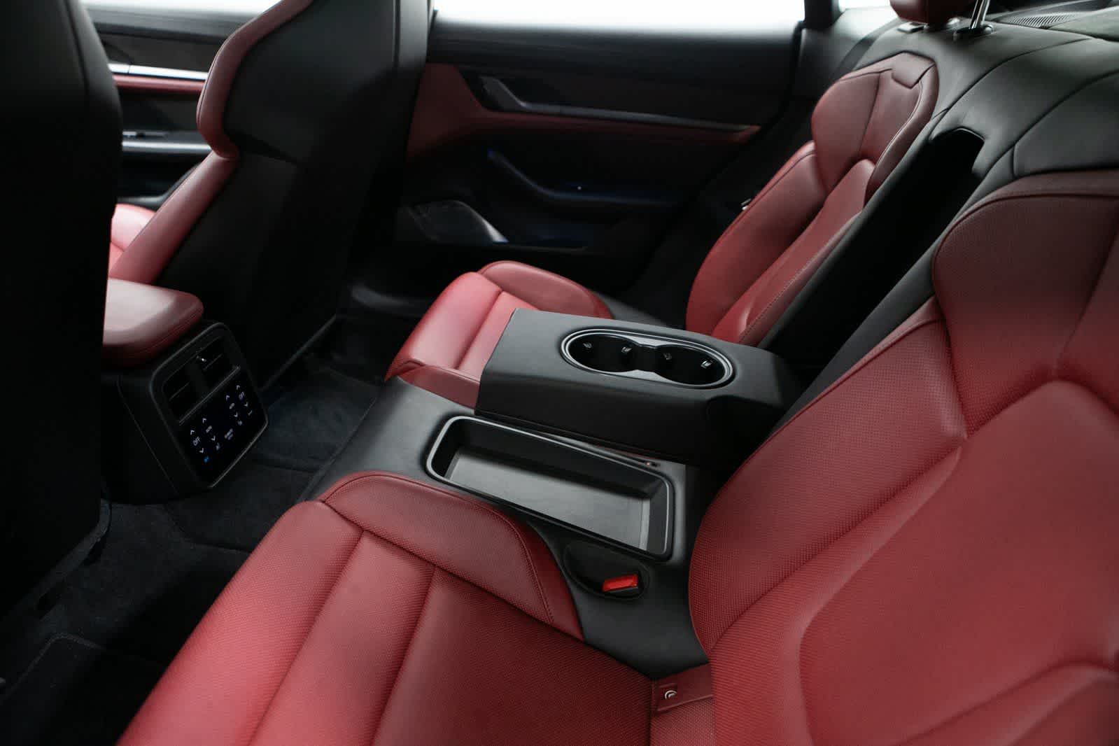 Thumbnail: 2020 Porsche Taycan - 29