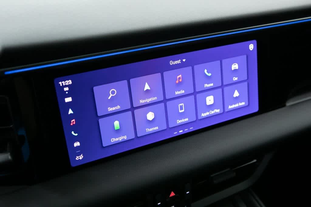 Thumbnail: 2025 Porsche Macan - 15