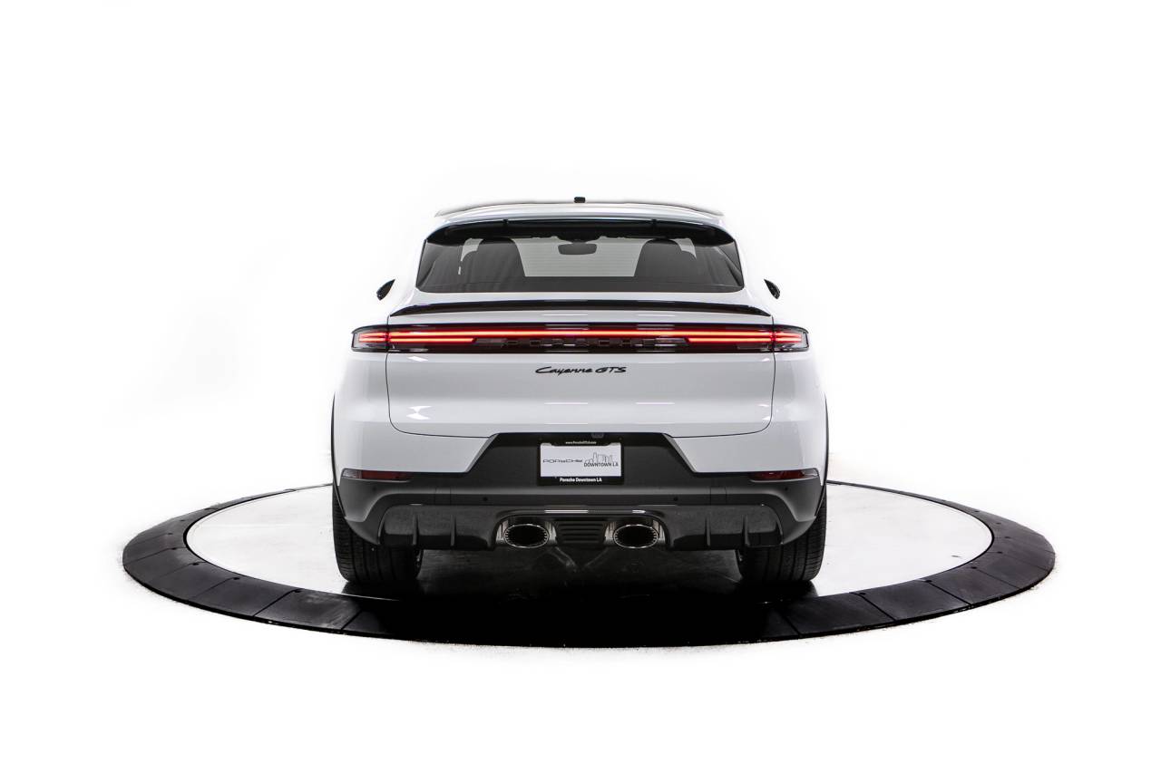 Thumbnail: 2026 Porsche  - 6