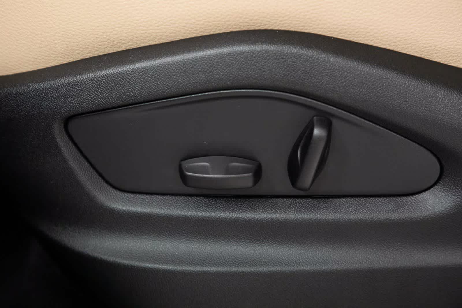 Thumbnail: 2025 Porsche Cayenne - 17