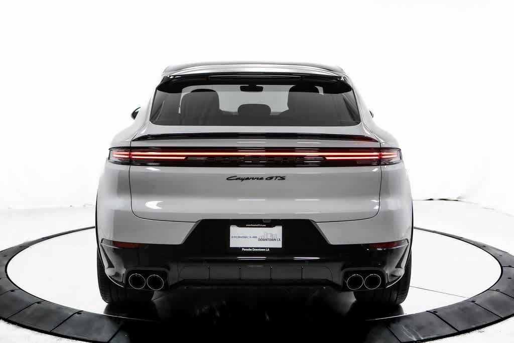 Thumbnail: 2025 Porsche  - 6