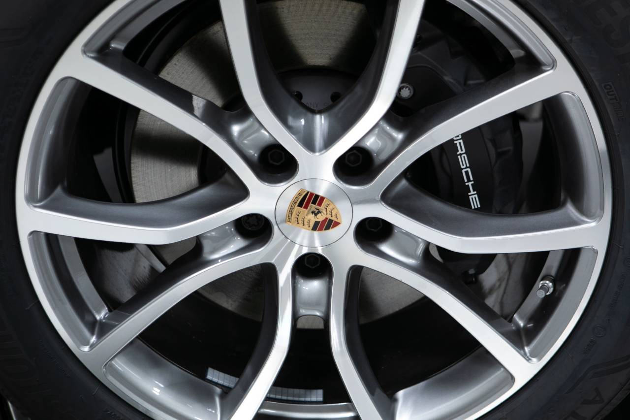 Thumbnail: 2026 Porsche Cayenne - 11