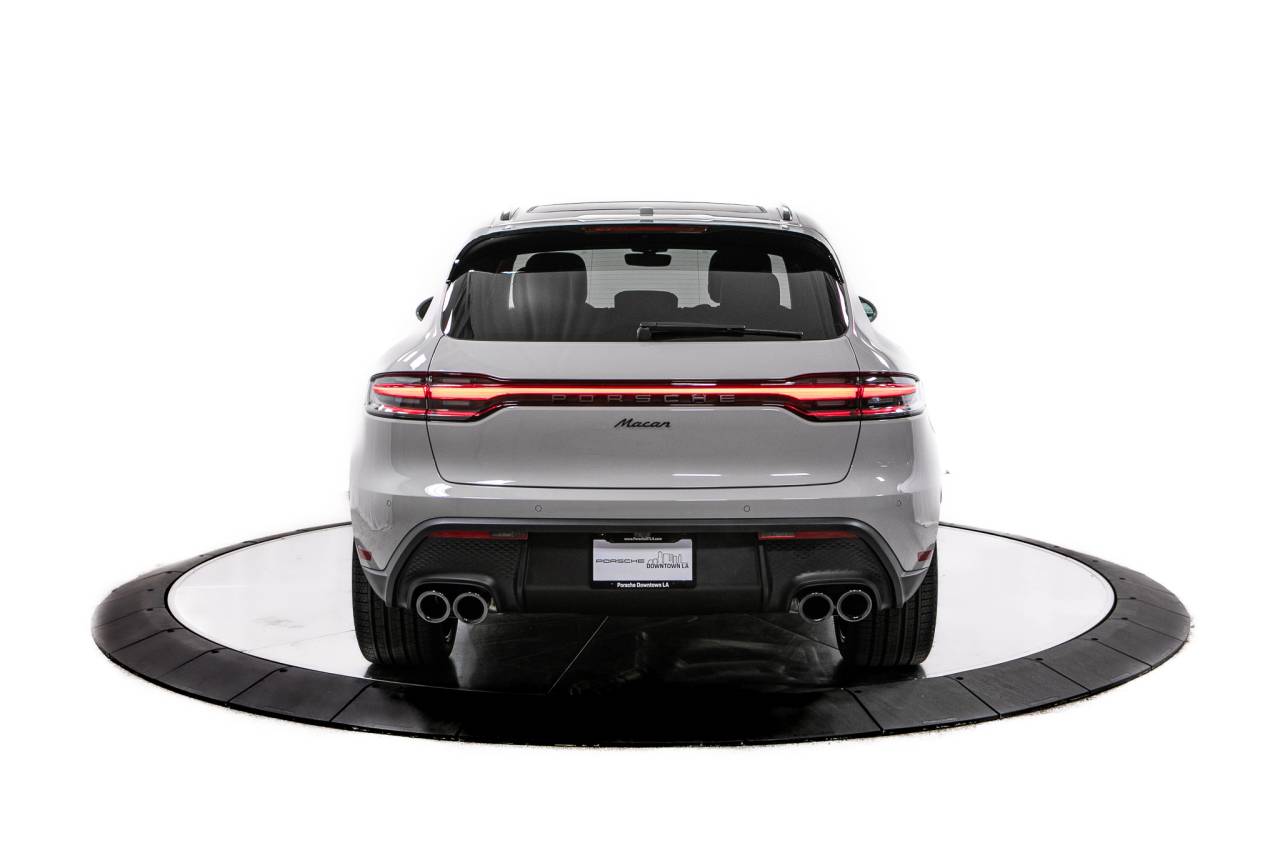 Thumbnail: 2026 Porsche Macan - 6