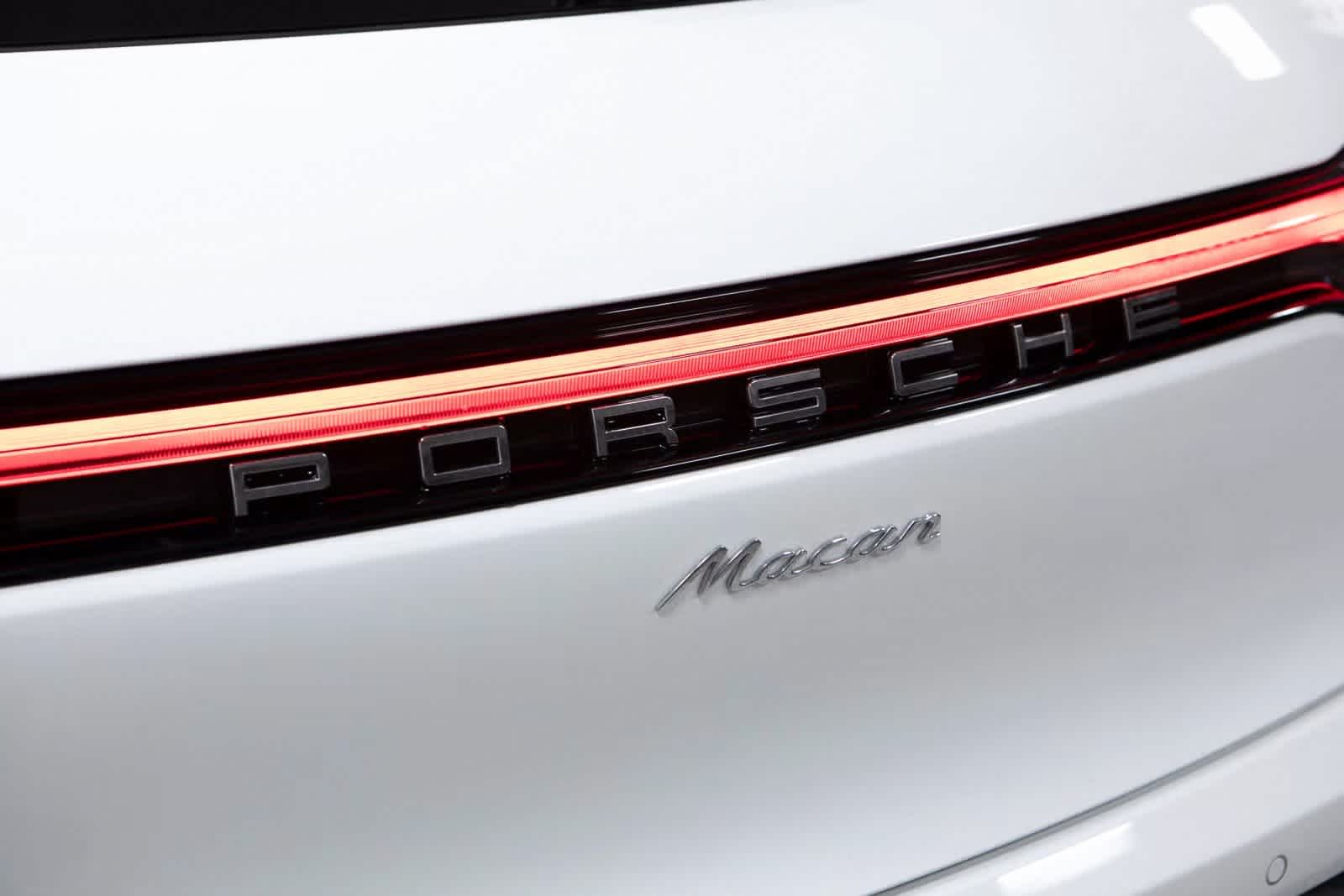 Thumbnail: 2025 Porsche Macan - 34