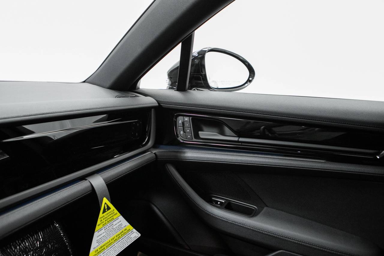Thumbnail: 2026 Porsche Panamera - 29