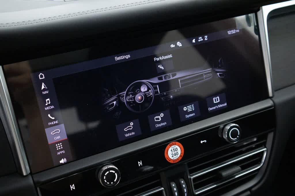 Thumbnail: 2024 Porsche Macan - 15