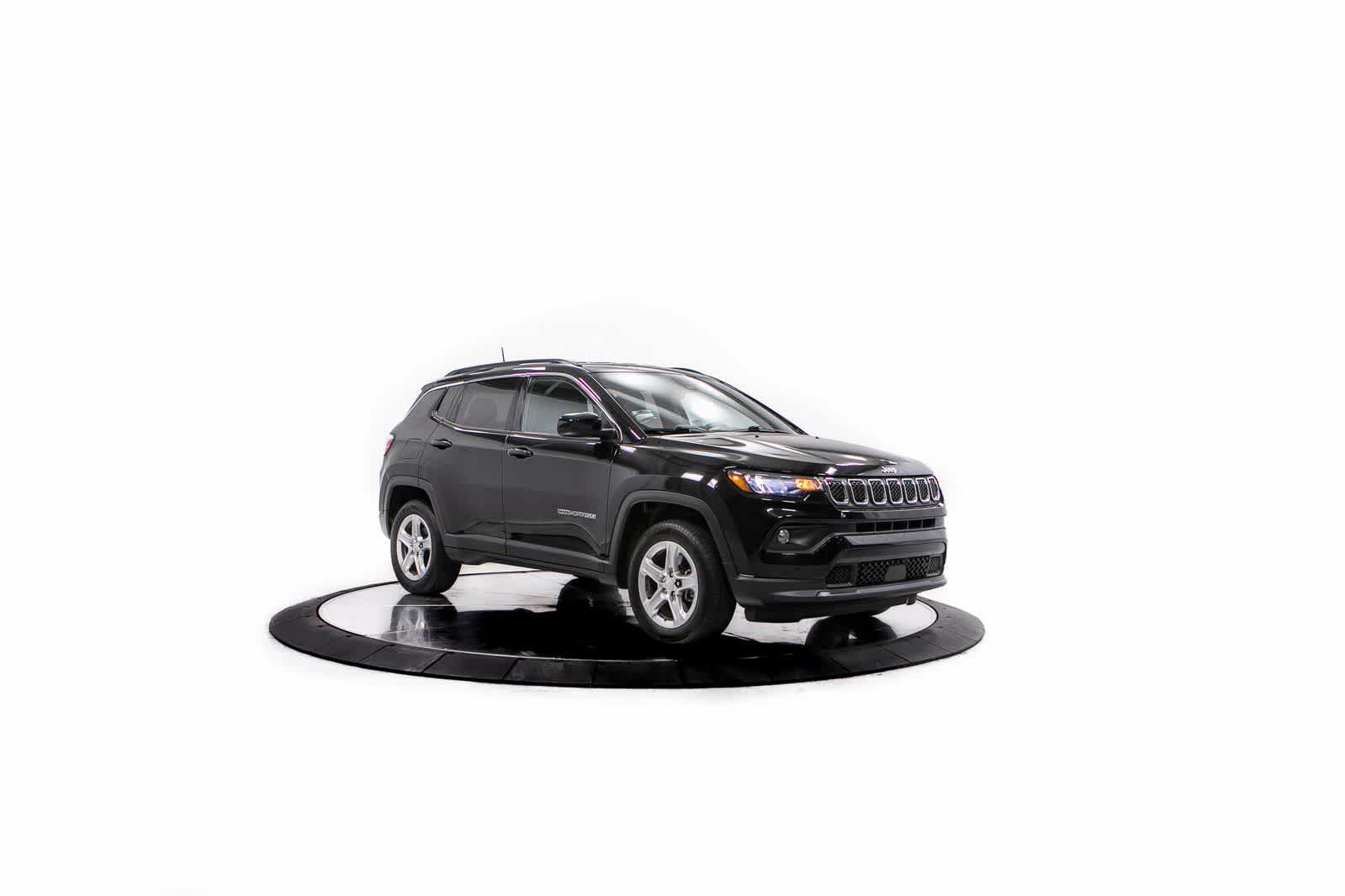 Thumbnail: 2023 Jeep Compass - 10