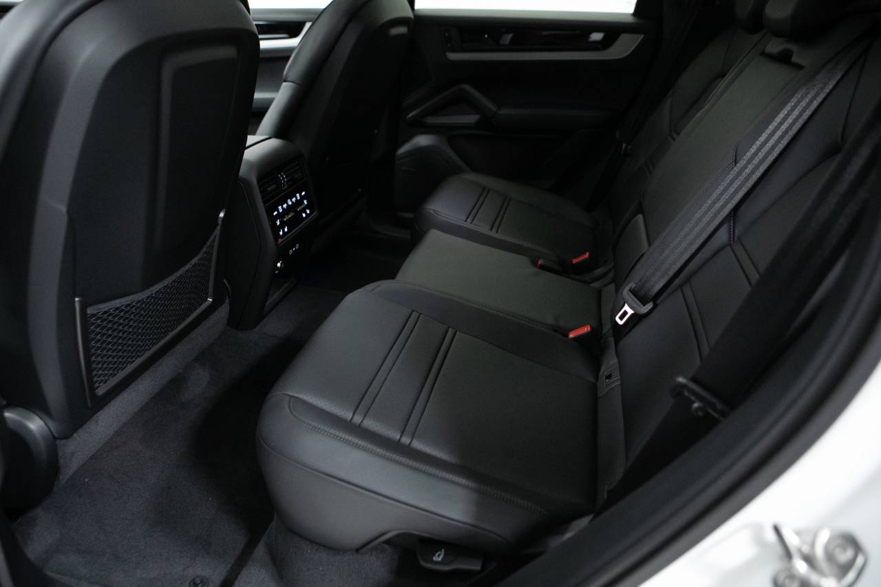 Thumbnail: 2026 Porsche  - 37