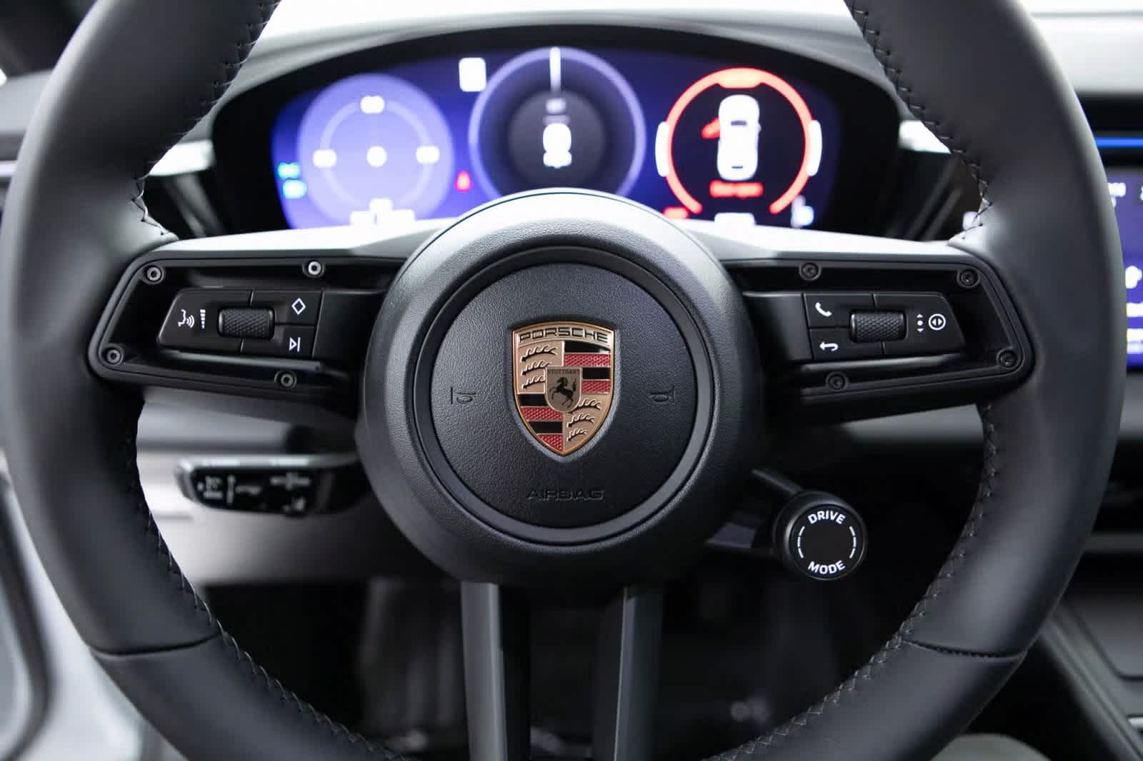 Thumbnail: 2025 Porsche Macan - 14