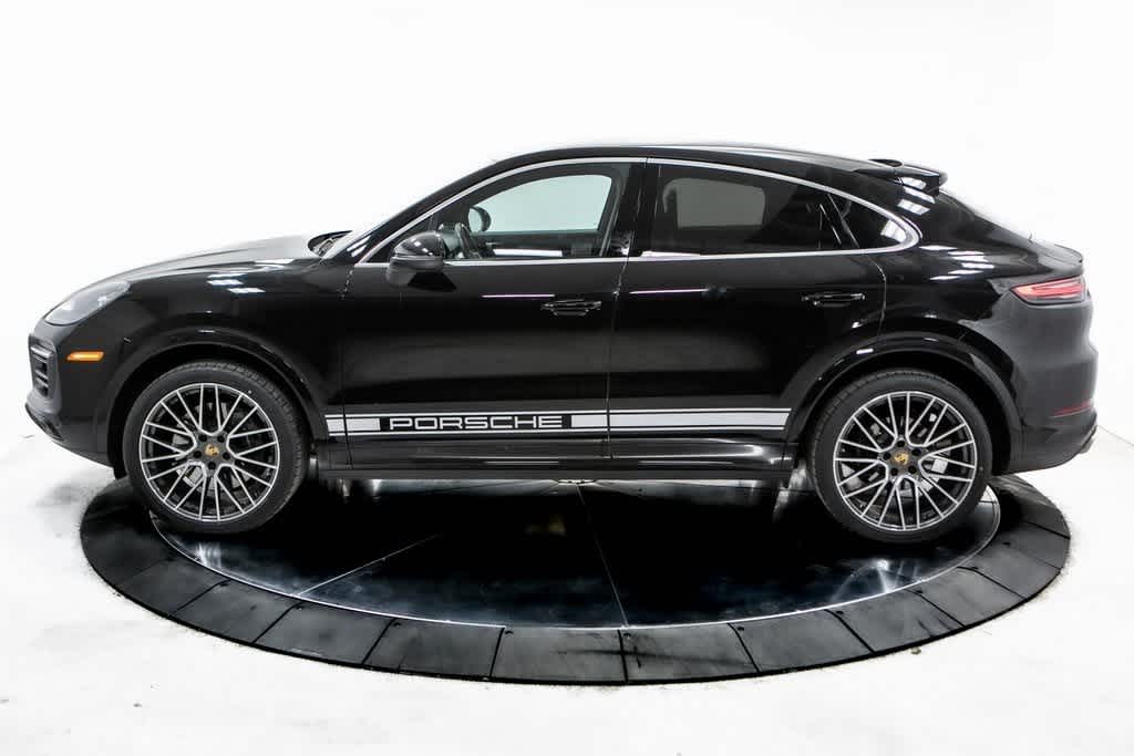 Thumbnail: 2022 Porsche Cayenne - 2