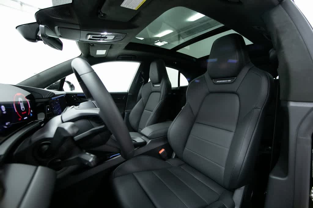 Thumbnail: 2025 Porsche Macan - 5