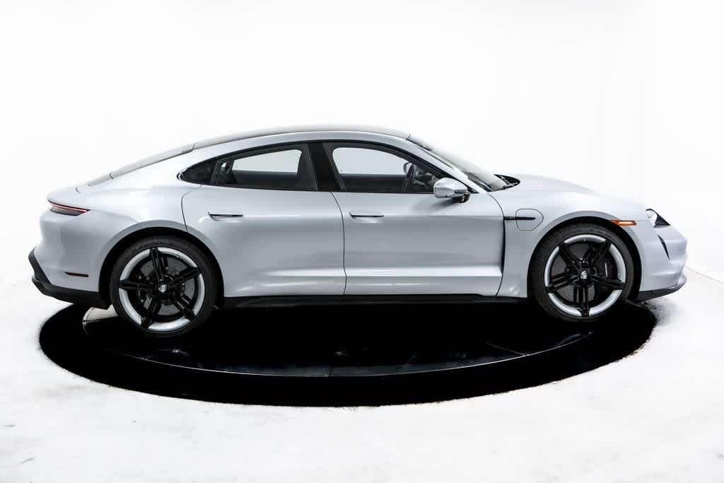 Thumbnail: 2024 Porsche Taycan - 8