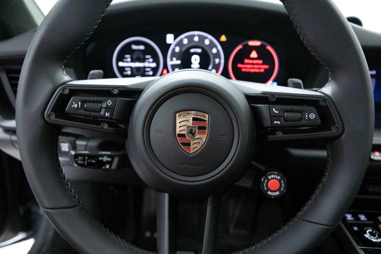 Thumbnail: 2026 Porsche 911 - 21