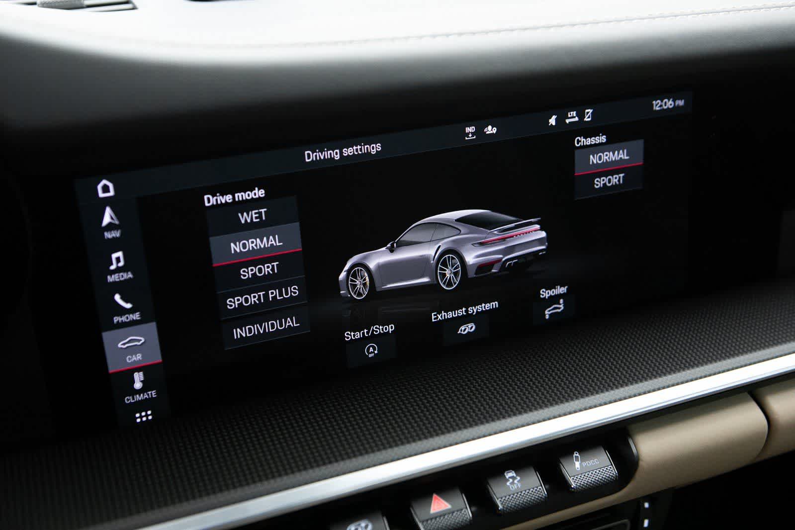 Thumbnail: 2021 Porsche 911 - 15