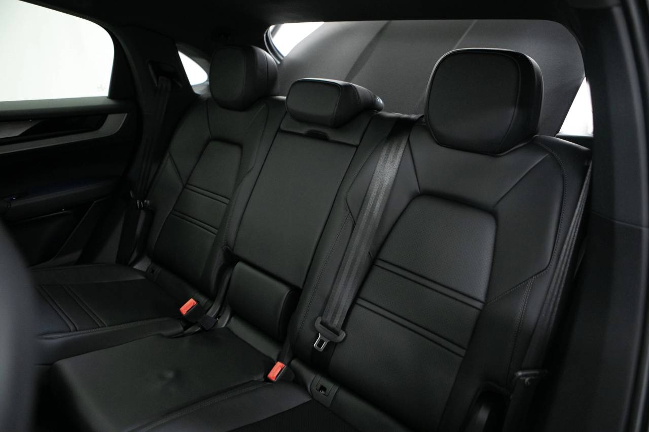 Thumbnail: 2026 Porsche  - 38