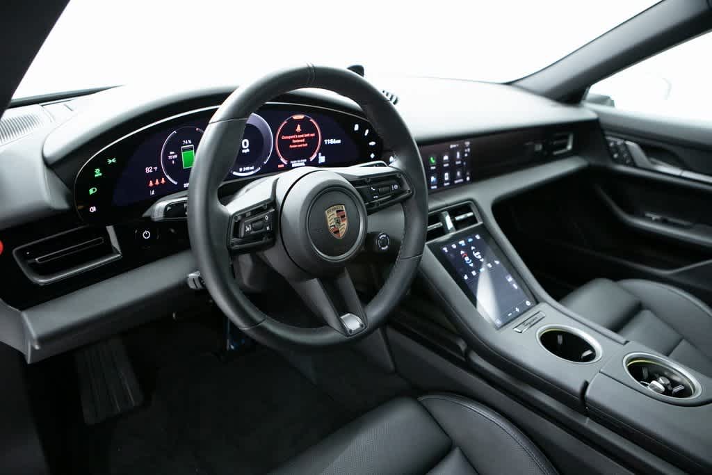 2025 Porsche Taycan 4S photo 4