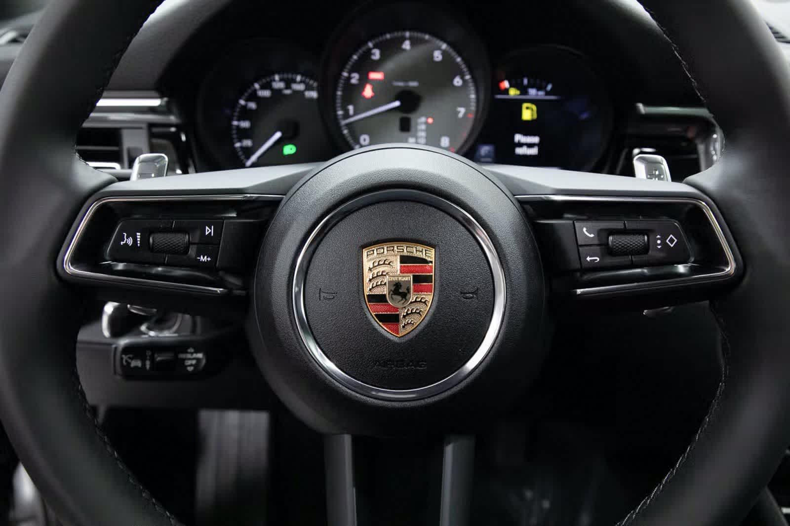 Thumbnail: 2025 Porsche Macan - 14