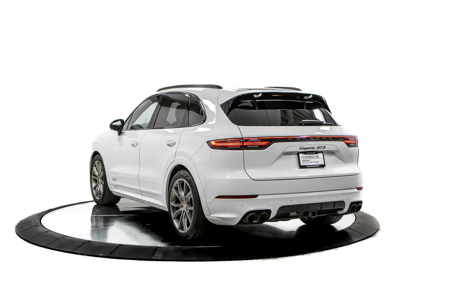 Thumbnail: 2023 Porsche Cayenne - 3