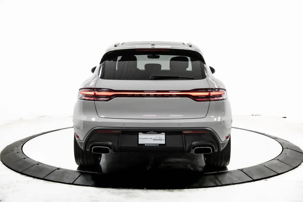 Thumbnail: 2025 Porsche Macan - 6
