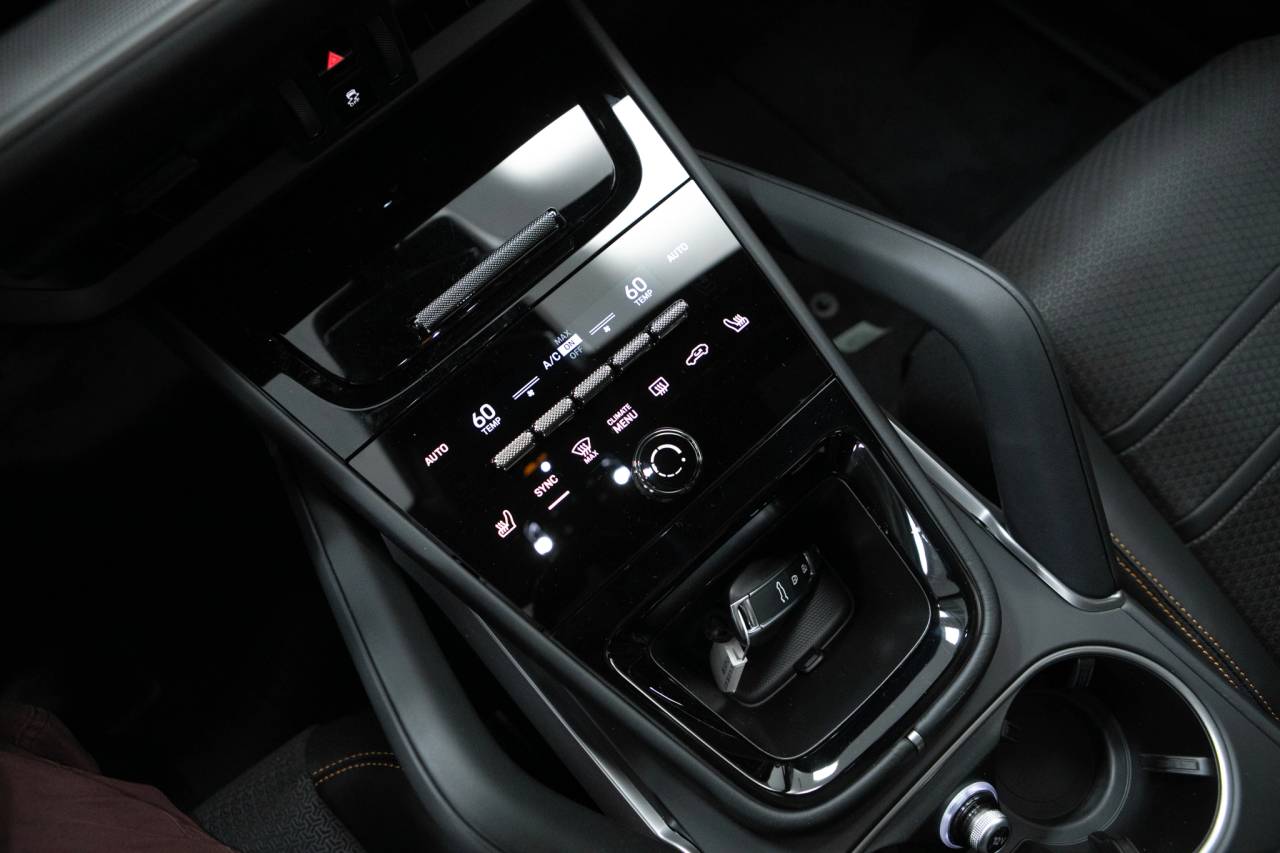 Thumbnail: 2026 Porsche Cayenne - 29