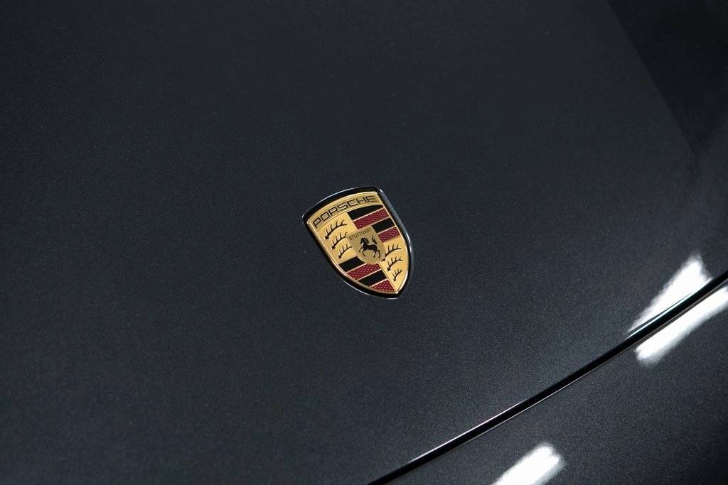 Thumbnail: 2025 Porsche Taycan - 19