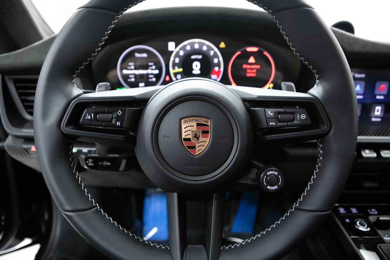 Thumbnail: 2026 Porsche 911 - 21