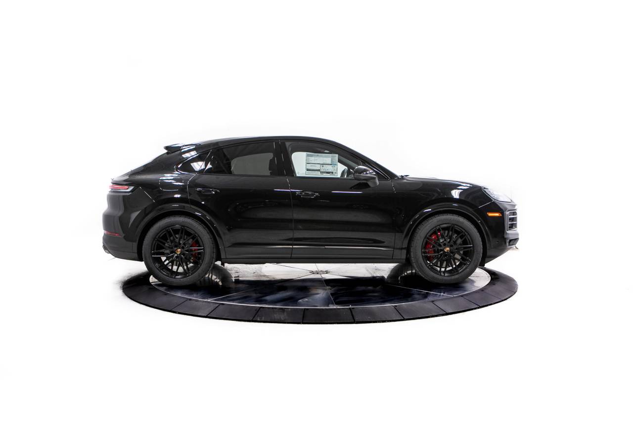 Thumbnail: 2026 Porsche  - 8