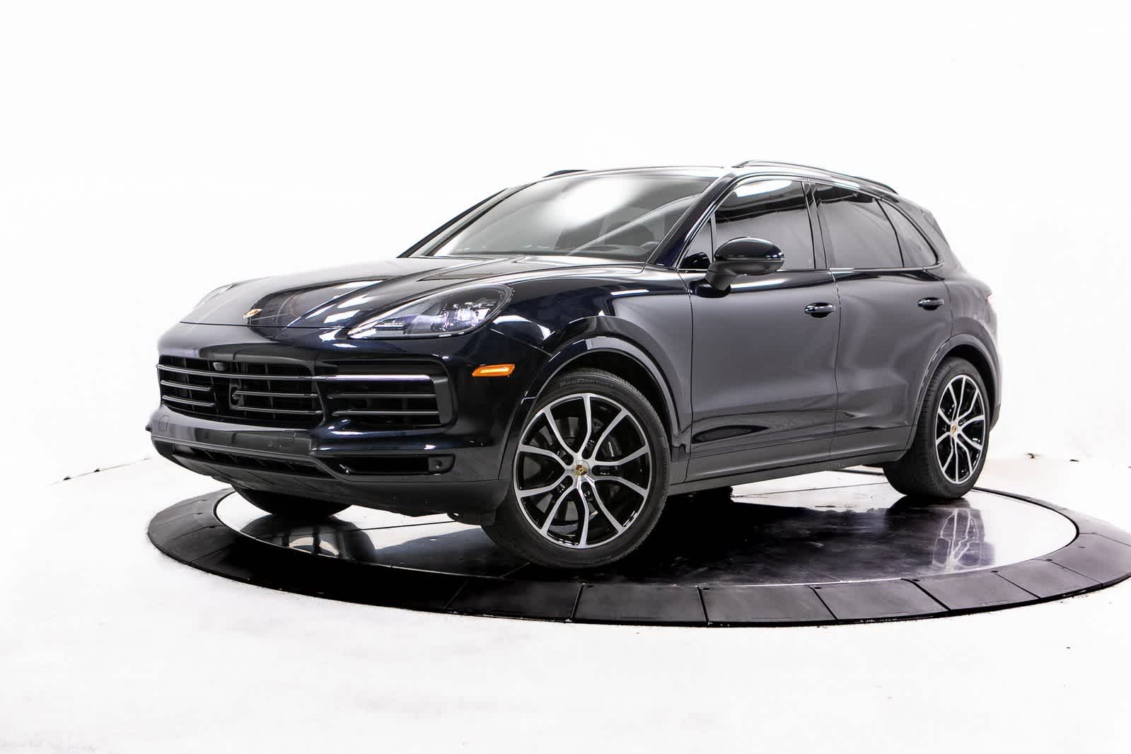 2023 Porsche Cayenne Base's photo