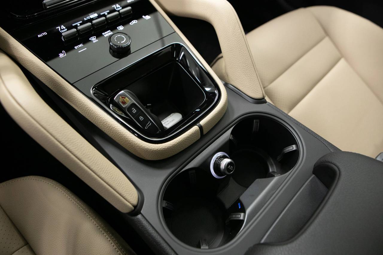 Thumbnail: 2026 Porsche Cayenne - 32