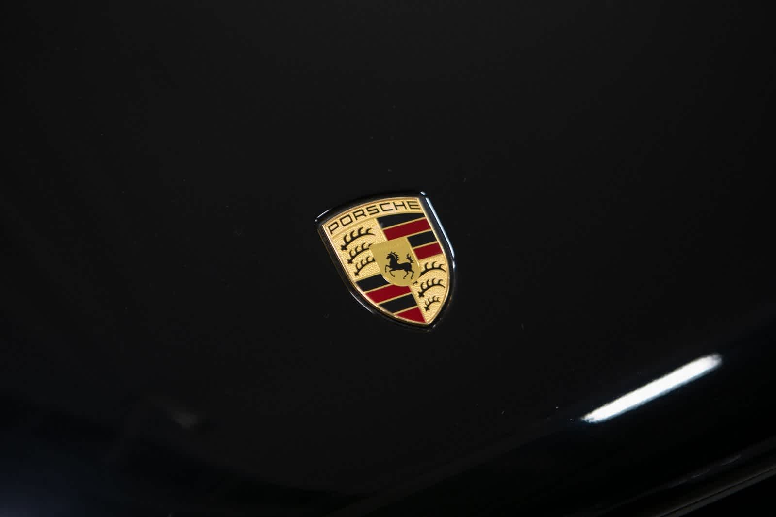 Thumbnail: 2023 Porsche Macan - 34