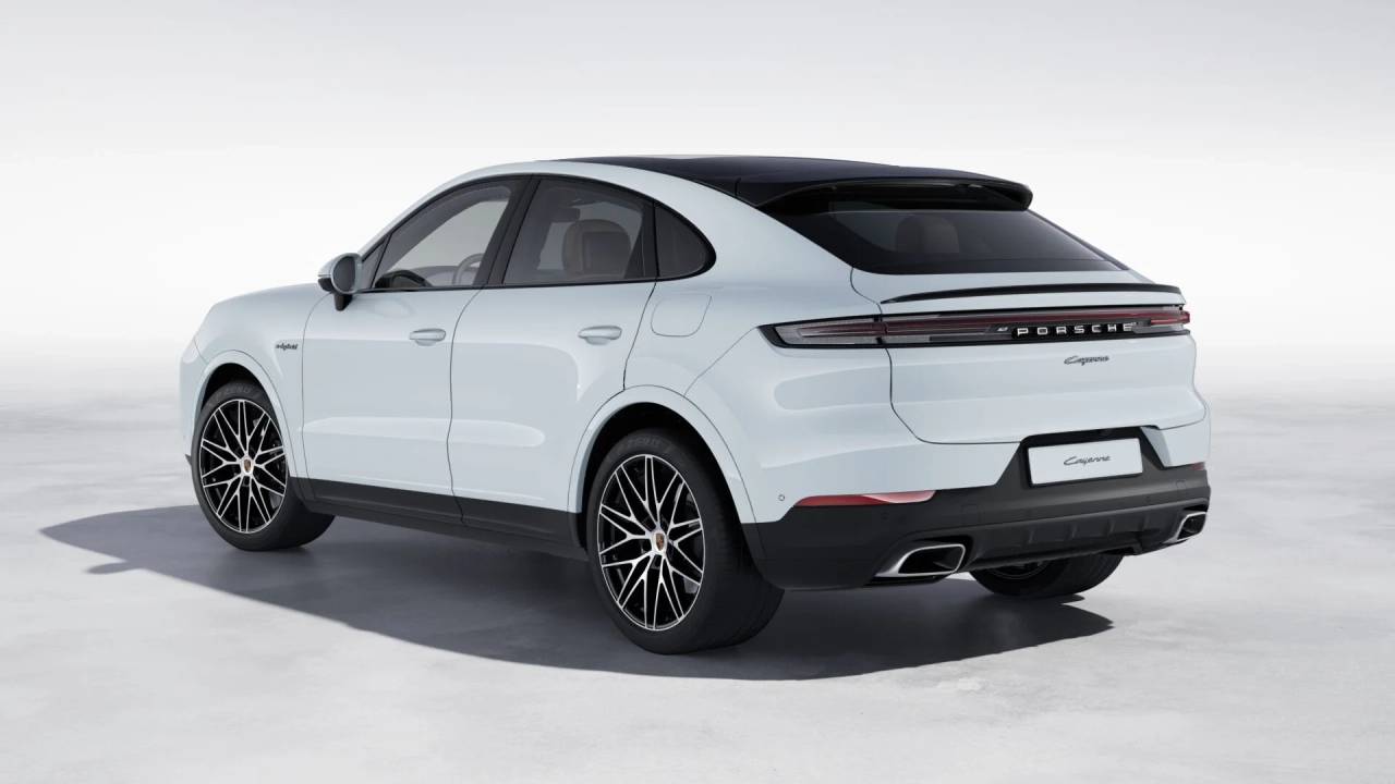 2026 Porsche Cayenne E-Hybrid Coupe photo 3