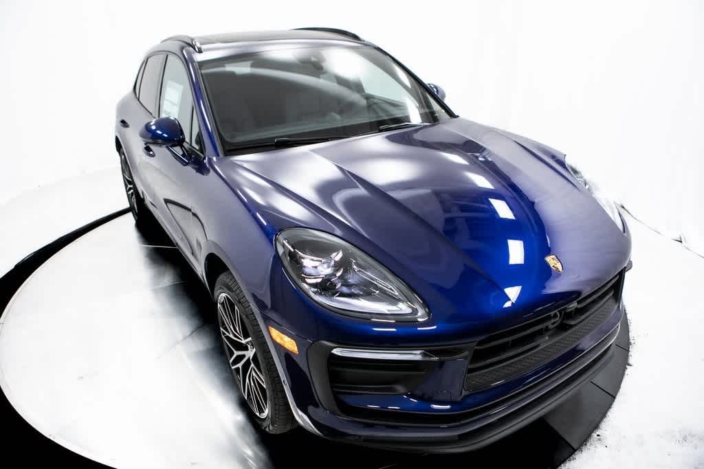 Thumbnail: 2025 Porsche Macan - 41