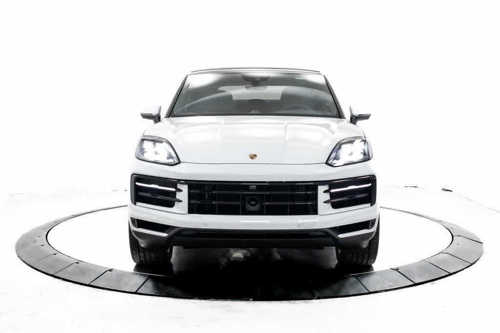 Thumbnail: 2025 Porsche  - 10