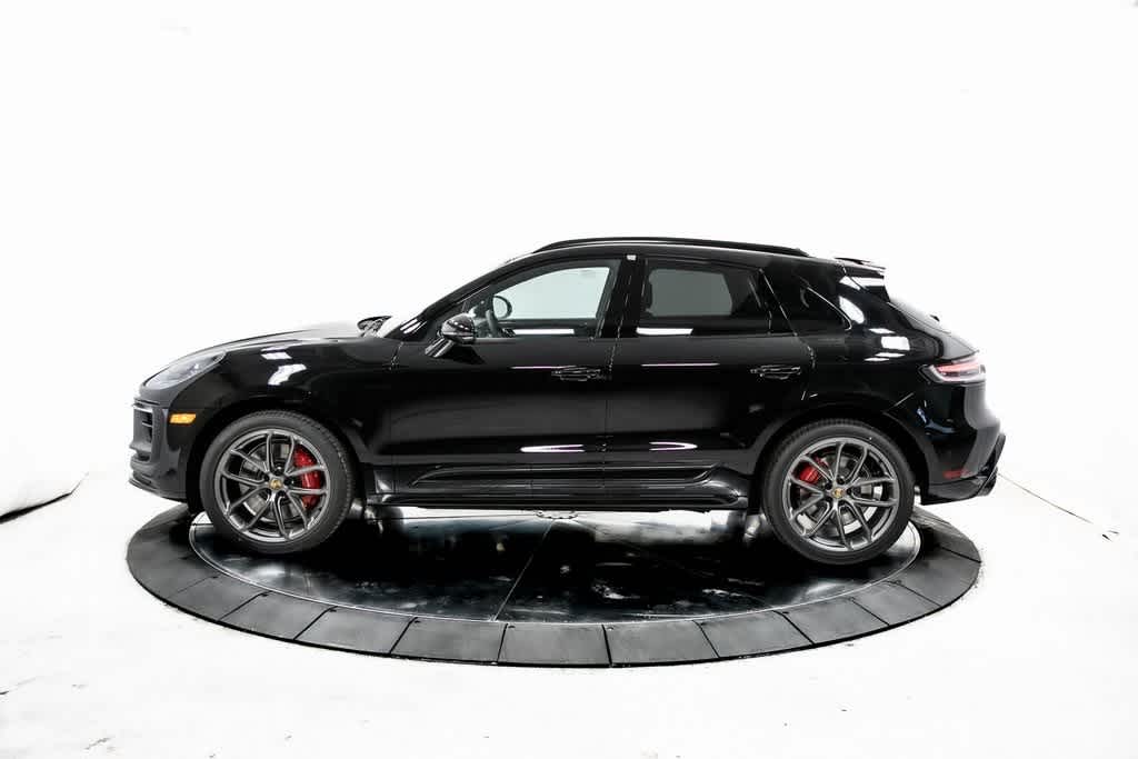 Thumbnail: 2025 Porsche Macan - 2