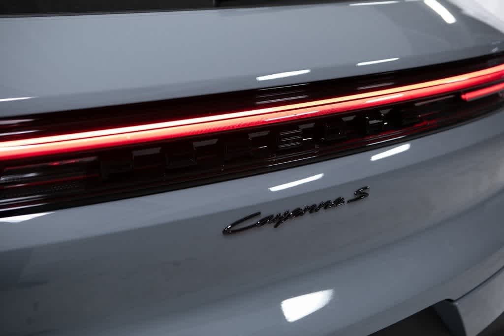 Thumbnail: 2025 Porsche Cayenne - 36